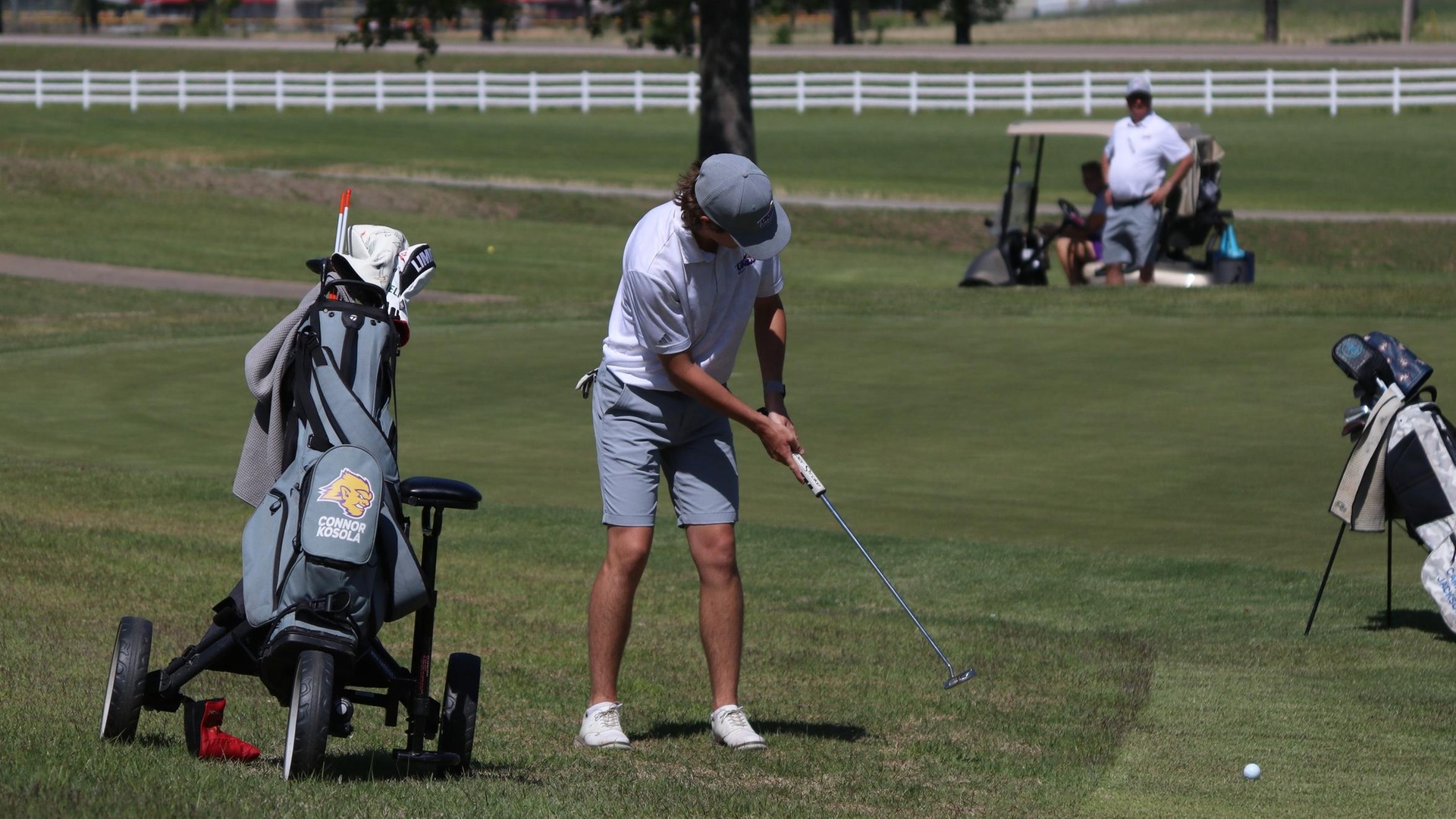 Bushue leads UHSP and finishes 26th in AMC Championships
