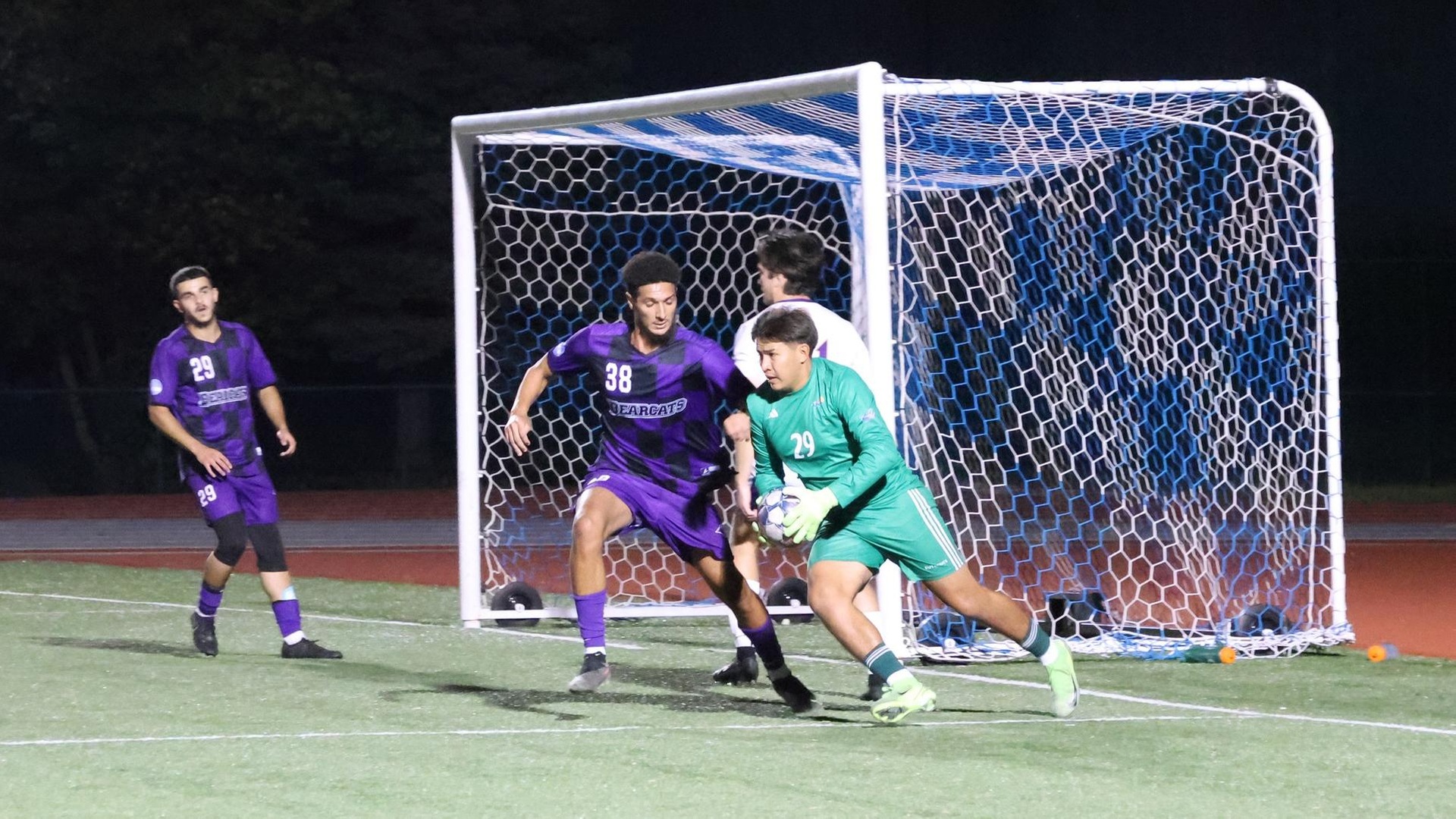 Wild finish, but Bearcats hold off Eutectics