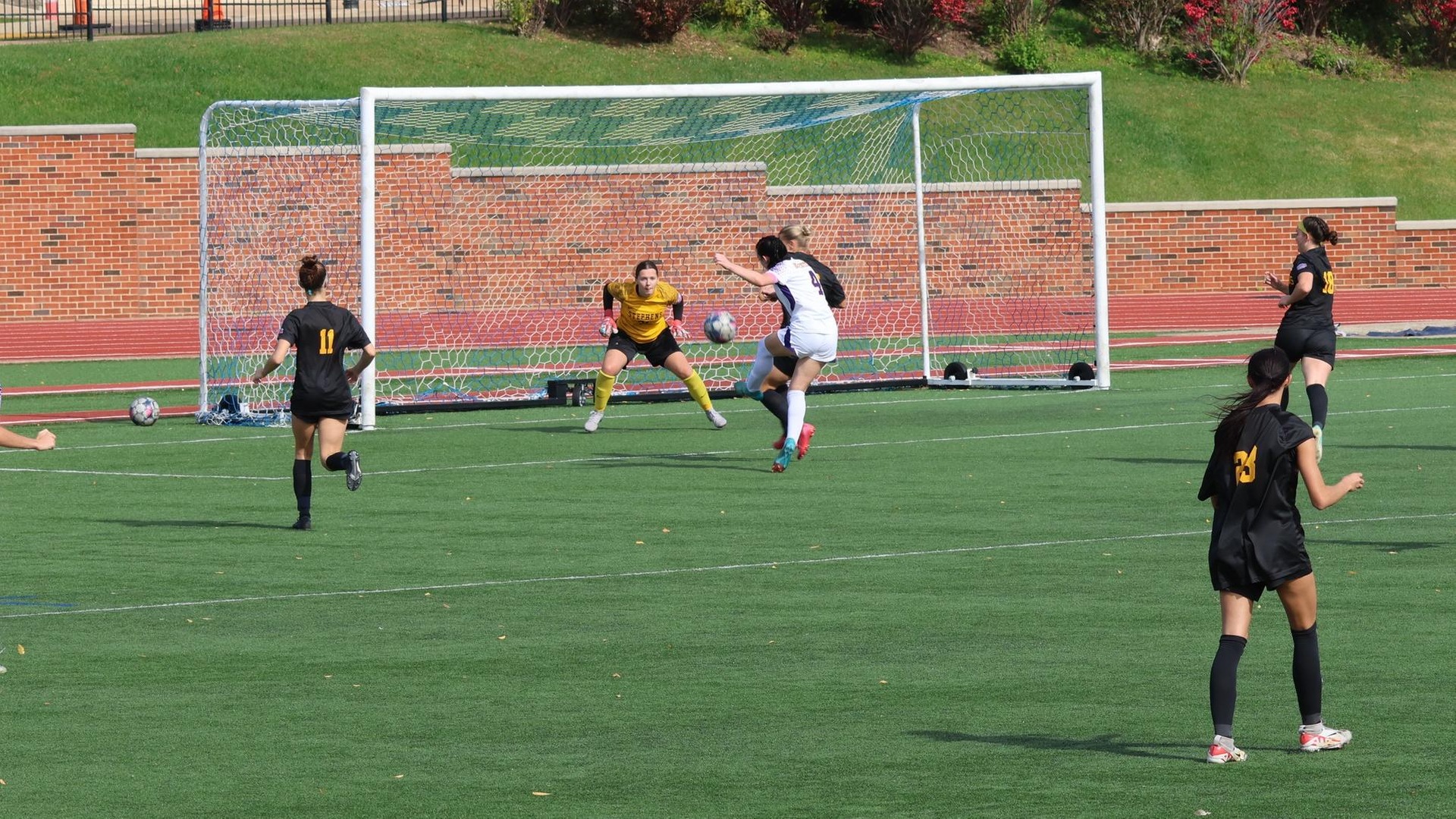 IT'S A WIN! Eutectics fight their way past Stephens to reach AMC Semifinals